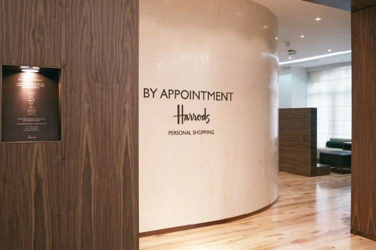 Crofton & Park have extensive experience in sourcing luxury fashion and jewellery for our clients, including some of the biggest names in the industry.